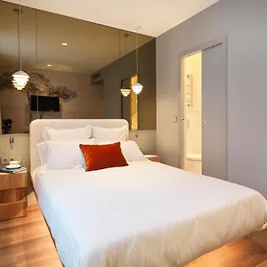 **** Hotel Le Katorze France